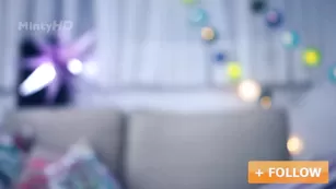 Жаркая курва Hottminx балуется с вибратором