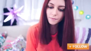 Жаркая курва Hottminx балуется с вибратором
