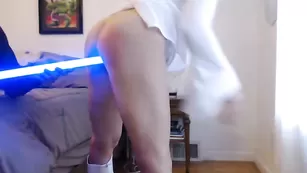 Жаркая телка Busty_ir_housewife дрочит половые губки