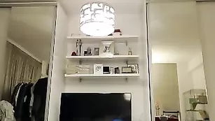 Миленькая брюнеточка Crazym_ во фри чате