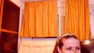Курва выпила Sweetroxxy и по шалила голенькой