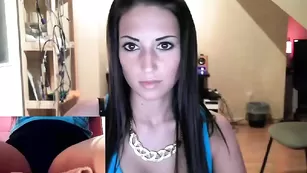 Строптивая дама Sexyofficegirl раздевается на камеру