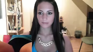 Строптивая дама Sexyofficegirl раздевается на камеру