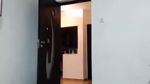 Аппетитная куколка Lonelyst4r эротично позирует на камеру