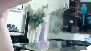 Шальная блонда Pelin_07 ебется с секс машиной