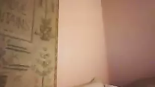 Чудесная краля Mzie общается во фри