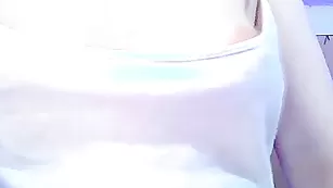 Грудастая пассия Sexyfoyyou наминает свои прелести