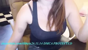 Роскошная цыпочка Ilithyia раздевается до нижнего белья