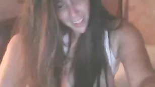 Аппетитная стерва Lustful_want раздевается на камеру