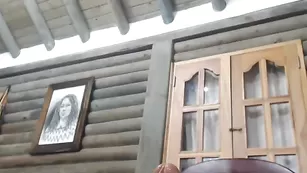 Безупречная шалава Little_izzi ебет себя резиновым хером