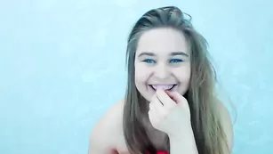 Изысканная кокетка Milapro1 ласкает соски