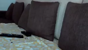 Шикарная дамочка Xxxwildcatxxx показывает огромные сиськи