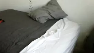 Пикантная сучка Korkskrew общается во фри чате