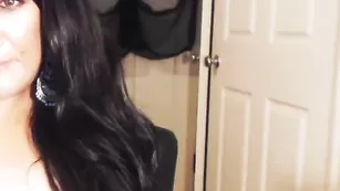 Изящная краля Girlwhowatchesgirls показывает красивое личико