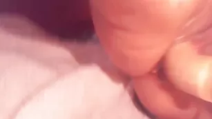 Страстная курва Squirt_godess долбит пизду секс машиной