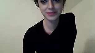 Удивительная баба Dominae трахает свой анус