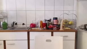 Шикарная блондинка Viciousqueen трахнула обе дырочки