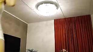 Дивная краля WildestKitten демонстрирует большие сисечки