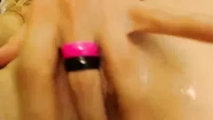 Изысканная путана Temptation82 трахает обе дырочки