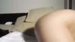 Зачетная Lorywow смазывает щели и дрочит