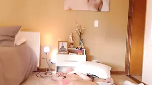 Строптивые суки Dulcemariaa лижут сосочки