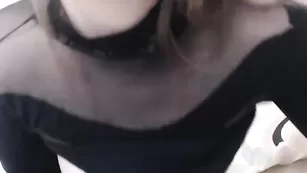 Желанная штучка Camille Anderson трахает анал самотыком