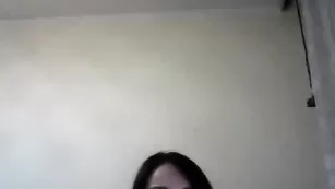 Смазливая брюнетка Parka69 ласкает половые губки