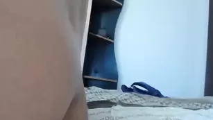Ажурная брюнетка Franf_ private смачно трахает влагалище