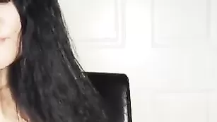 Страстная Girlwhowatchesgirls показывает огромные дойки