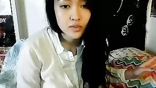 Экстравагантная шваль Zilla_x развлекается с секс игрушками