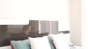 Сексапильная телочка Amyfoxx показывает маленькие сиськи