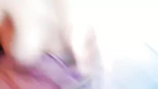 Шальная азиатка S_U_N_N_Y ласкает большие сисечки