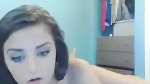 Пошлая пассия Zodiacgrrrl ласкает влагалище