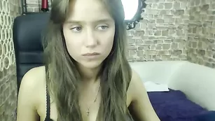 Симпатичная стерва Sayjosy позирует в нижнем белье