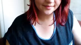 Активная шмара plaska_jak_deska вертит шальной жопой