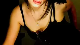 Banditka777 раздевается в привате