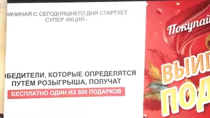 divva доводит себя до оргазма