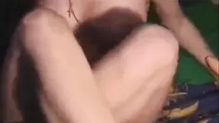 Смазливая блондиночка BlackFox жестко трахает очко