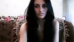 XXXfentaziger показывает себя и свои формы