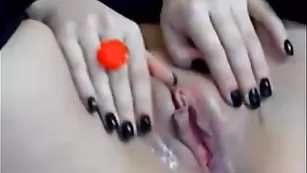Шальная бэйба LadyMillion кончает от восторга