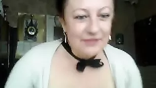 Хохлушка lesya показывает блядскую сущность страны на себе