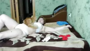 LUSI77709 тетка в возрасте показала свои формы лишь в нижнем белье