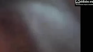 Смазливая курва Jolieivy эротично трахает анал