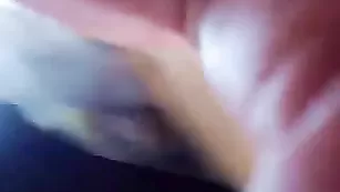 FireFoxGirl удовлетворяет себя в обе щелки