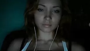 firehotgirl симпатичная девушка светанула своей чудесной грудью