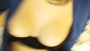 Милые подружки Jisel_Lynn раздеваются до белья