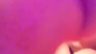 Татуированная тетка Dandignastay ласкает влагалище