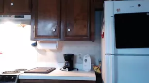 Одаренная путана Maryxxxjane жарится секс игрушками