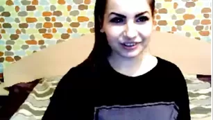 Грациозная брюнетка tinaaaaa похотливо танцует голенькой