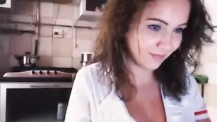 awesome-girl с большой грудью показывает мастер-класс дрочики